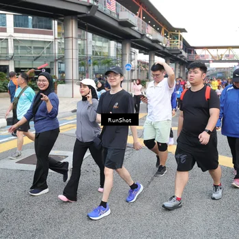 Runner Photo 4502473