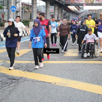 Runner Photo 4502748