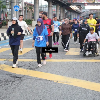 Runner Photo 4502758