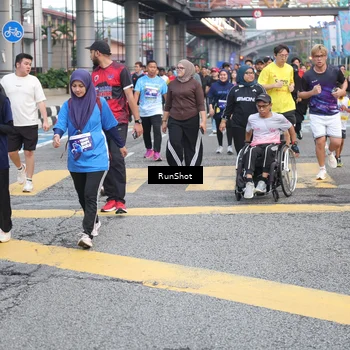Runner Photo 4502772