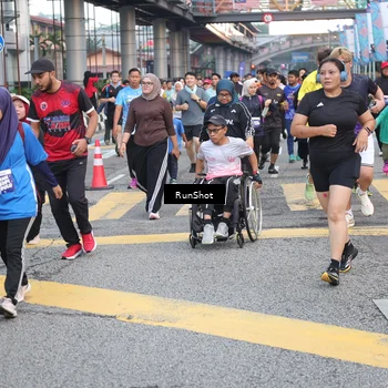 Runner Photo 4502814