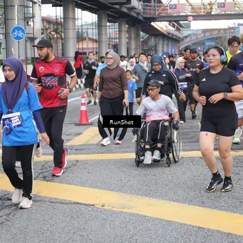 Runner Photo 4502815