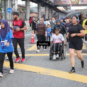 Runner Photo 4502833