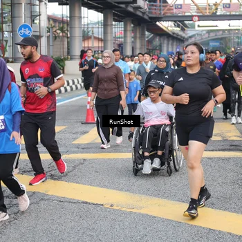 Runner Photo 4502846