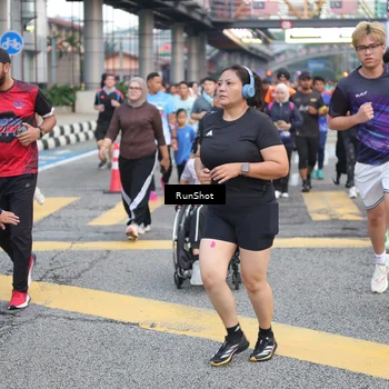 Runner Photo 4502855