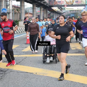 Runner Photo 4502869