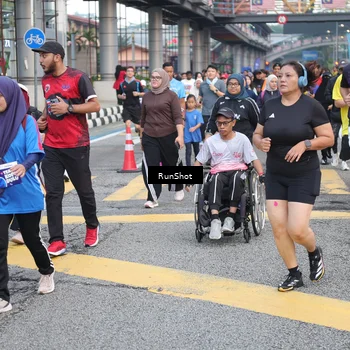 Runner Photo 4502919