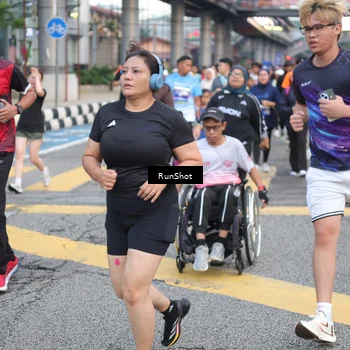 Runner Photo 4502923
