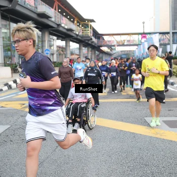 Runner Photo 4502953