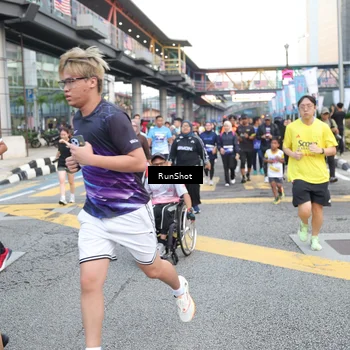 Runner Photo 4502956