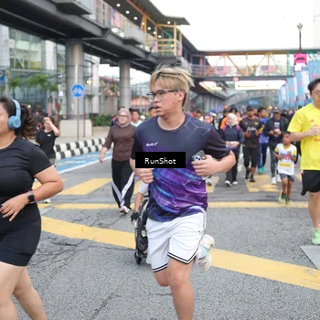 Runner Photo 4502987
