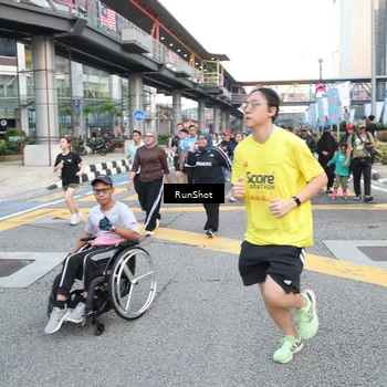 Runner Photo 4502994
