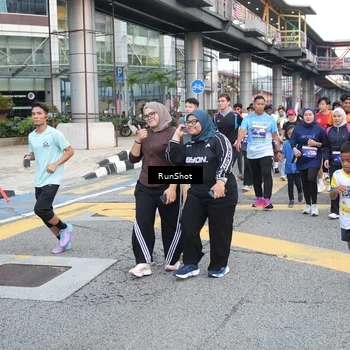 Runner Photo 4503038