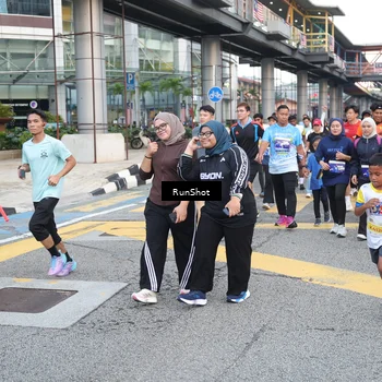 Runner Photo 4503052