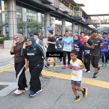 Runner Photo 4503090