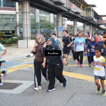 Runner Photo 4503093