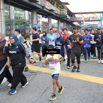 Runner Photo 4503094