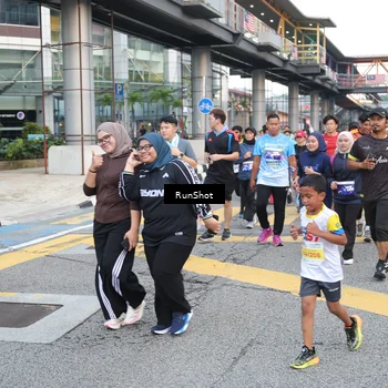 Runner Photo 4503098