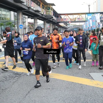 Runner Photo 4503145
