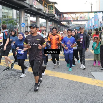 Runner Photo 4503151