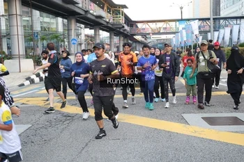 Runner Photo 4503218