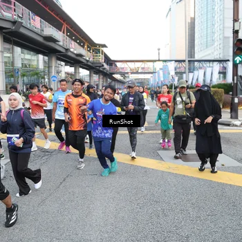Runner Photo 4503240