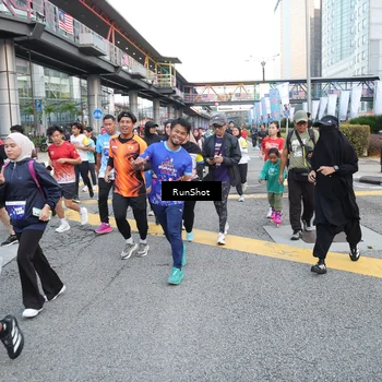 Runner Photo 4503255