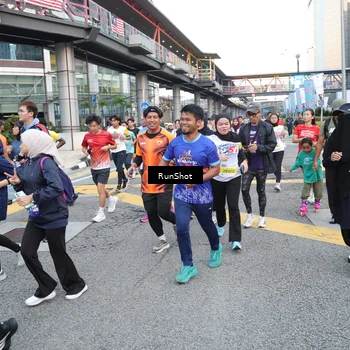 Runner Photo 4503299