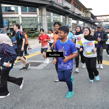 Runner Photo 4503340