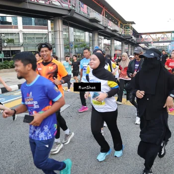 Runner Photo 4503390