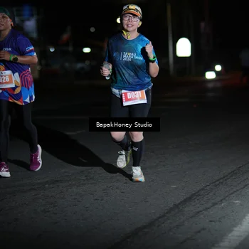 Runner Photo 4503447