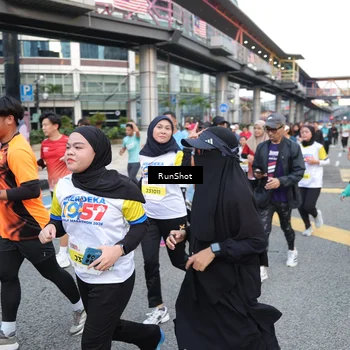 Runner Photo 4503481