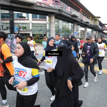Runner Photo 4503501
