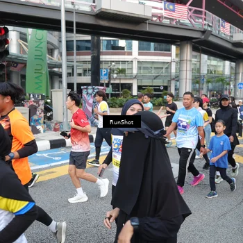 Runner Photo 4503536