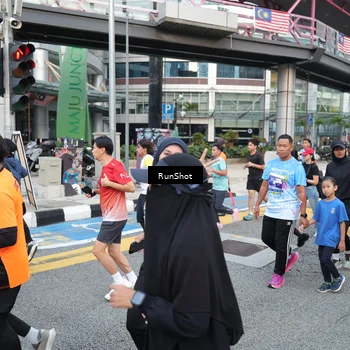 Runner Photo 4503547