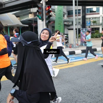 Runner Photo 4503575