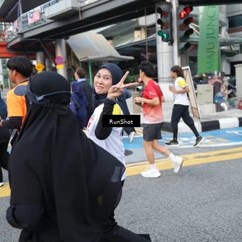 Runner Photo 4503609