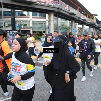 Runner Photo 4503610