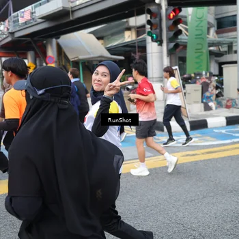 Runner Photo 4503628