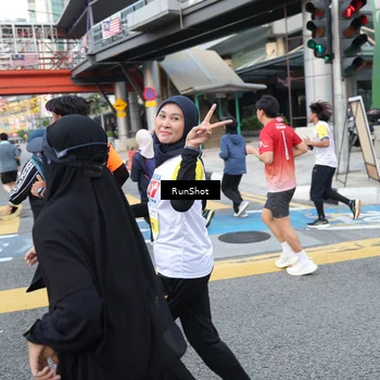 Runner Photo 4503636