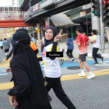 Runner Photo 4503637