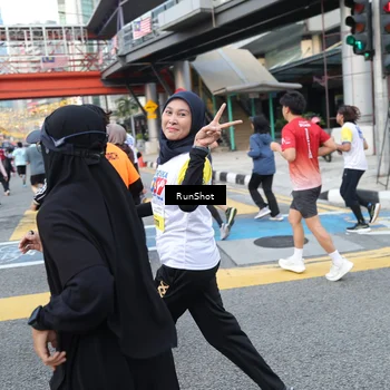Runner Photo 4503638