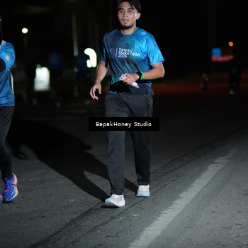 Runner Photo 4503654