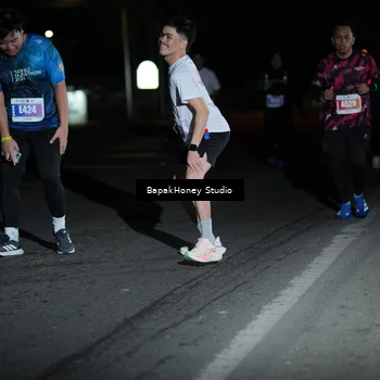 Runner Photo 4503677