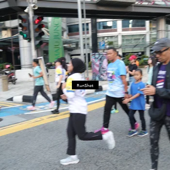 Runner Photo 4503706