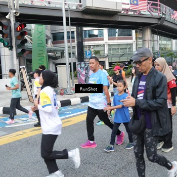 Runner Photo 4503720