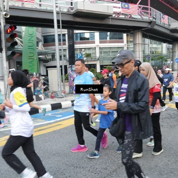 Runner Photo 4503738
