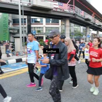 Runner Photo 4503741