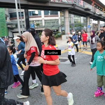 Runner Photo 4503865