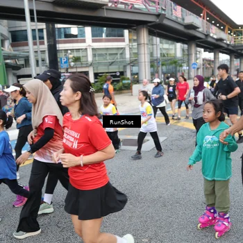 Runner Photo 4503897